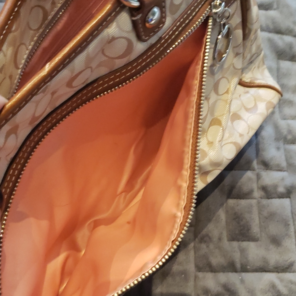 Satchel - Picture 3 of 5